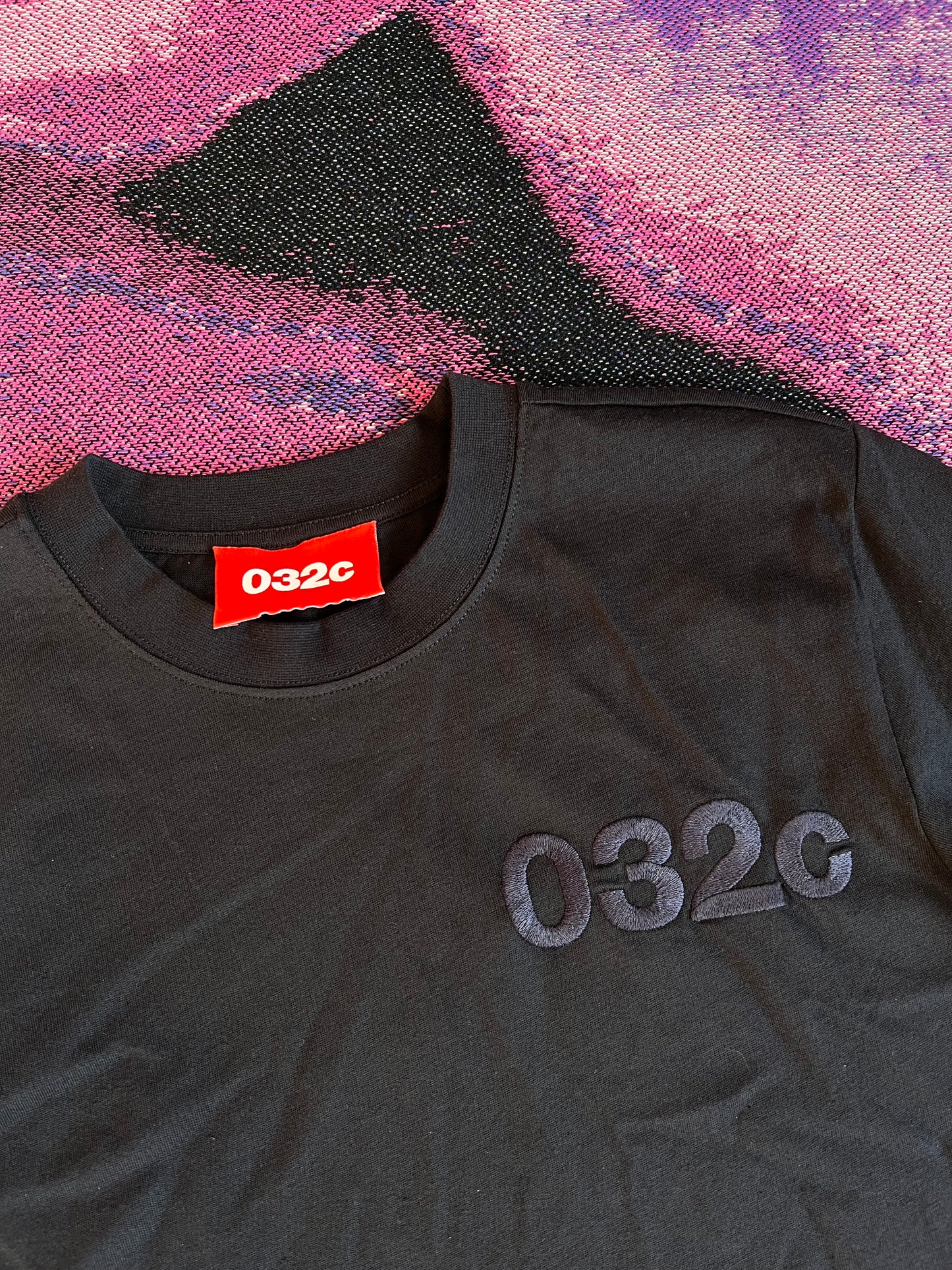 032C W' T-Shirt