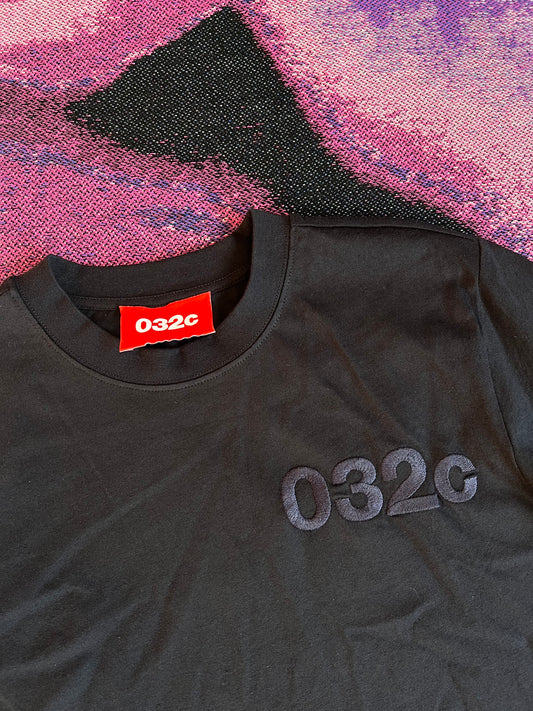032C W' T-Shirt