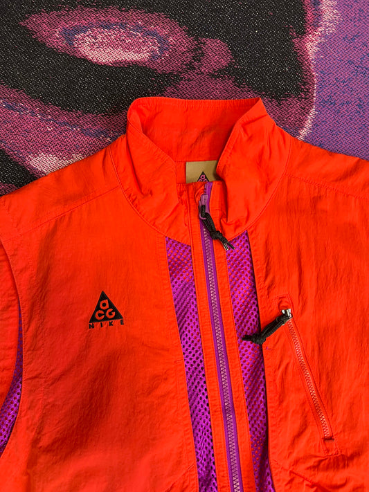 Nike ACG Active Vest Red/Purple