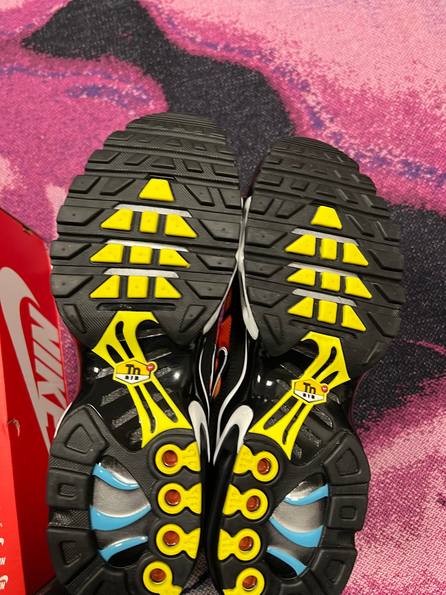 Nike Air Max Plus Baltic Blue Safety Orange