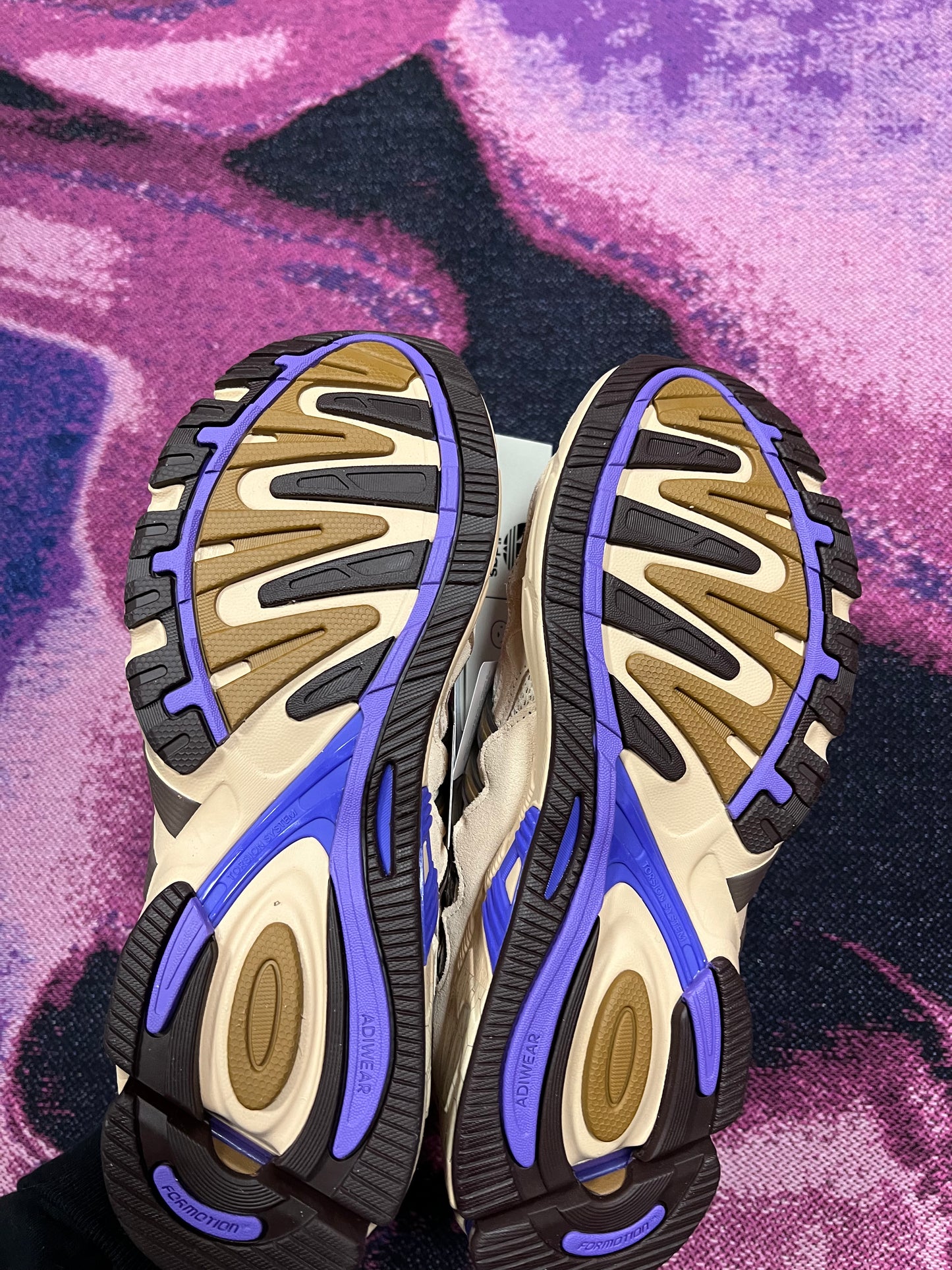 adidas Response CL Bad Bunny Paso Fino