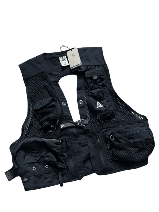 Nike ACG Vest - Wyat’s Boutique