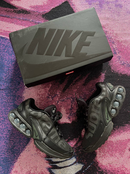 Nike Air Max Dn Supreme Shoes Black
