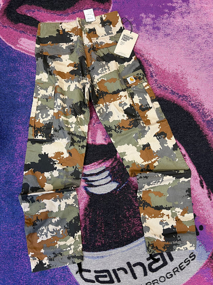 Carhartt WIP Regular Cargo Pants Camo