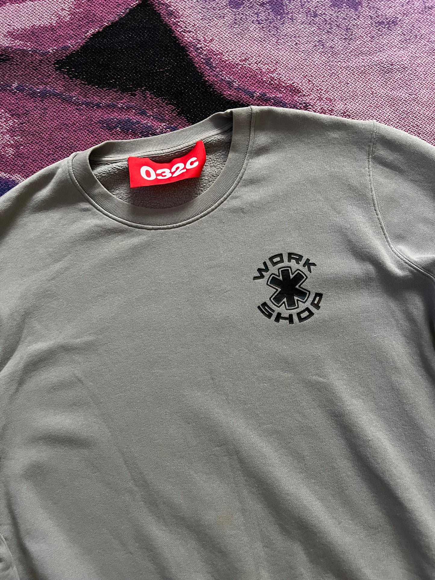 032c Crewneck