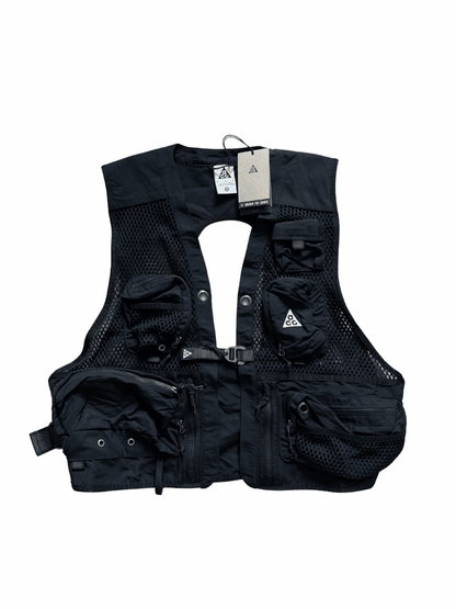 Nike ACG Vest - Wyat’s Boutique